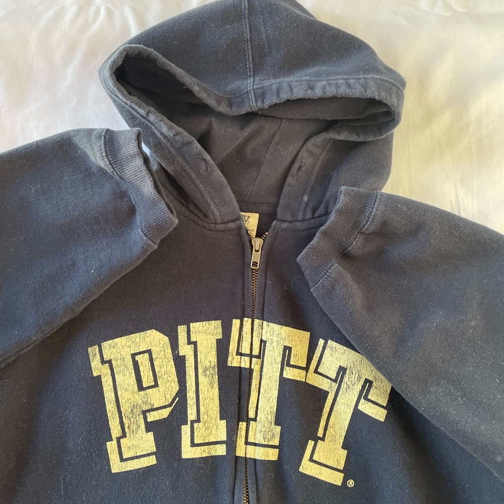 Pitt sweatshirt